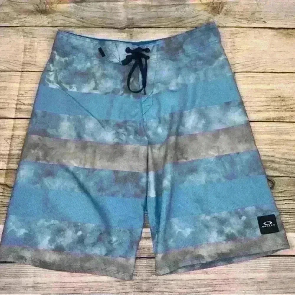 Oakley Voyage Mens Swim Trunks size 30